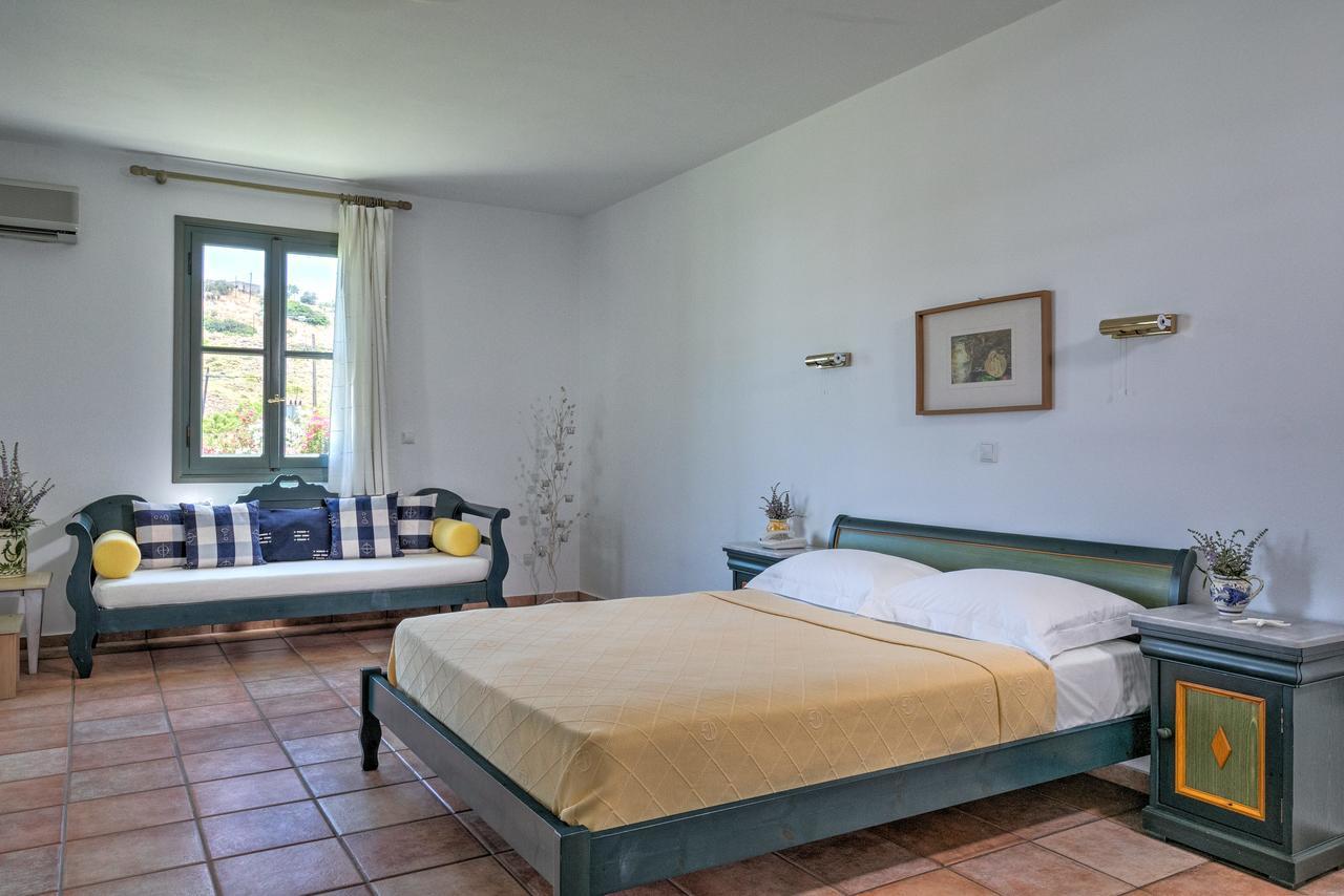סקירוס Dioni Hotel מראה חיצוני תמונה